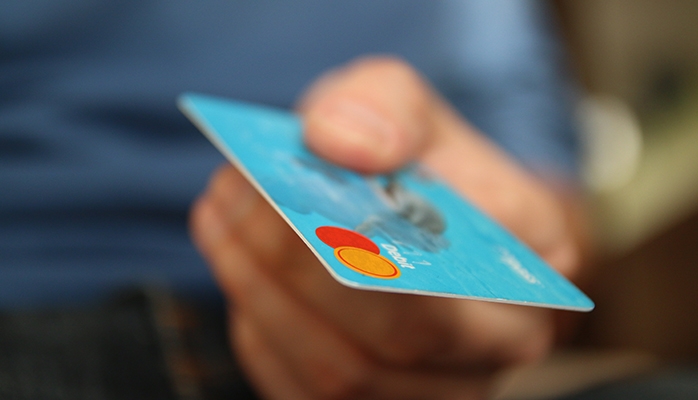 Cartes bancaires, chèques, espèces : quels moyens de paiement êtes-vous obligés d’accepter ?
